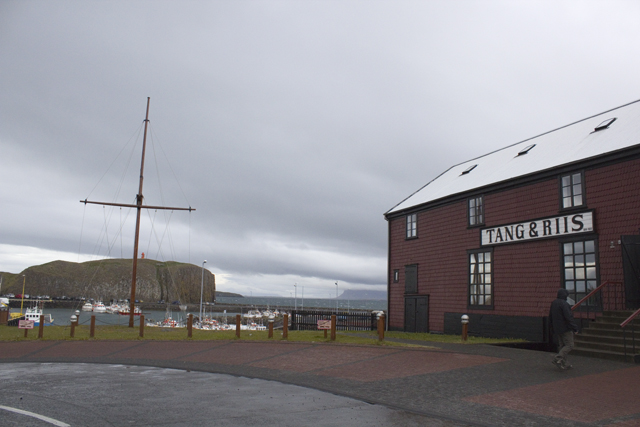 2011-06-27_21-29-30 island.jpg - Am Hafen von Stykkisholmur